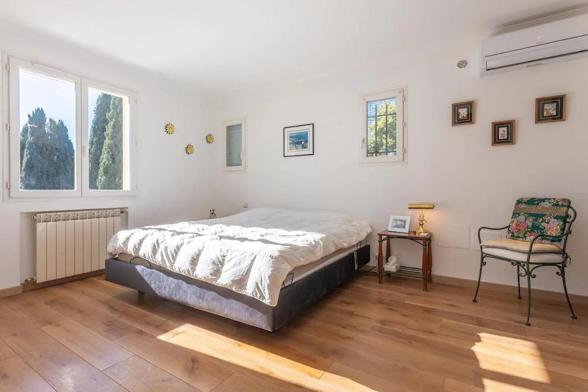 Villa 6 Pers A 150M De La Plage Saint-Raphael