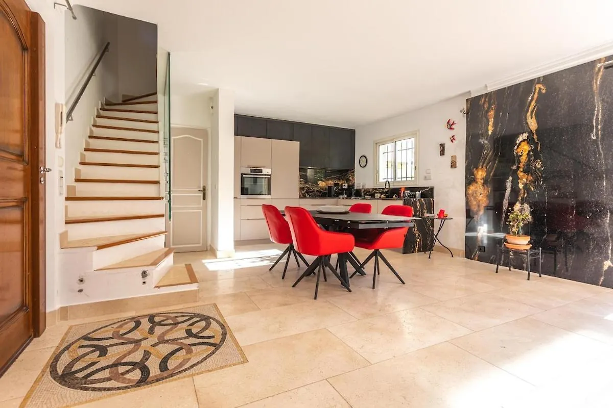 Villa 6 Pers A 150M De La Plage Saint-Raphael  France