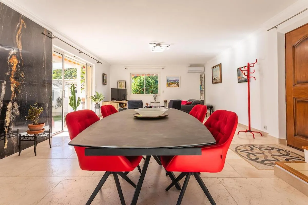Villa 6 Pers A 150M De La Plage Saint-Raphaël 0*,  Francia
