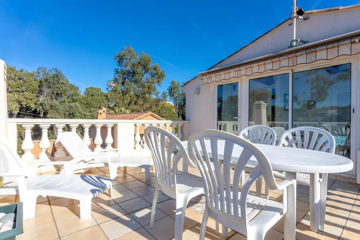 Villa 6 Pers A 150M De La Plage Saint-Raphael  France