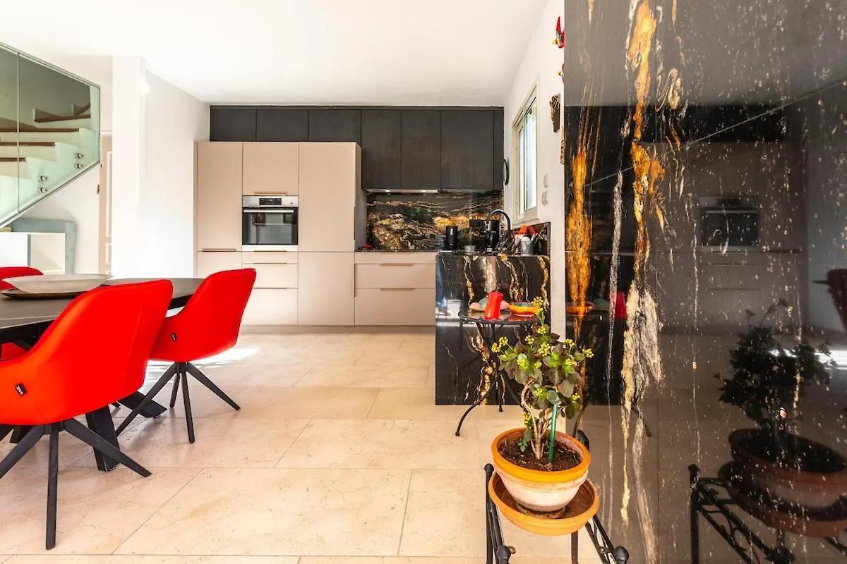 Villa 6 Pers A 150M De La Plage Saint-Raphael